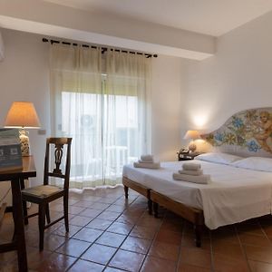 Camera con letto king size